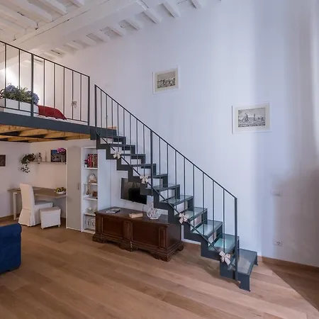 Fashion District Apartment *